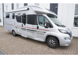 camper - Adria Matrix Platinum 670 SC 5e zitplaats / Dakairco